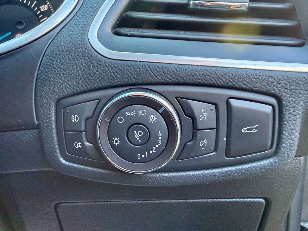 Used Ford Galaxy 2018 for sale - 77356075: Photo 21