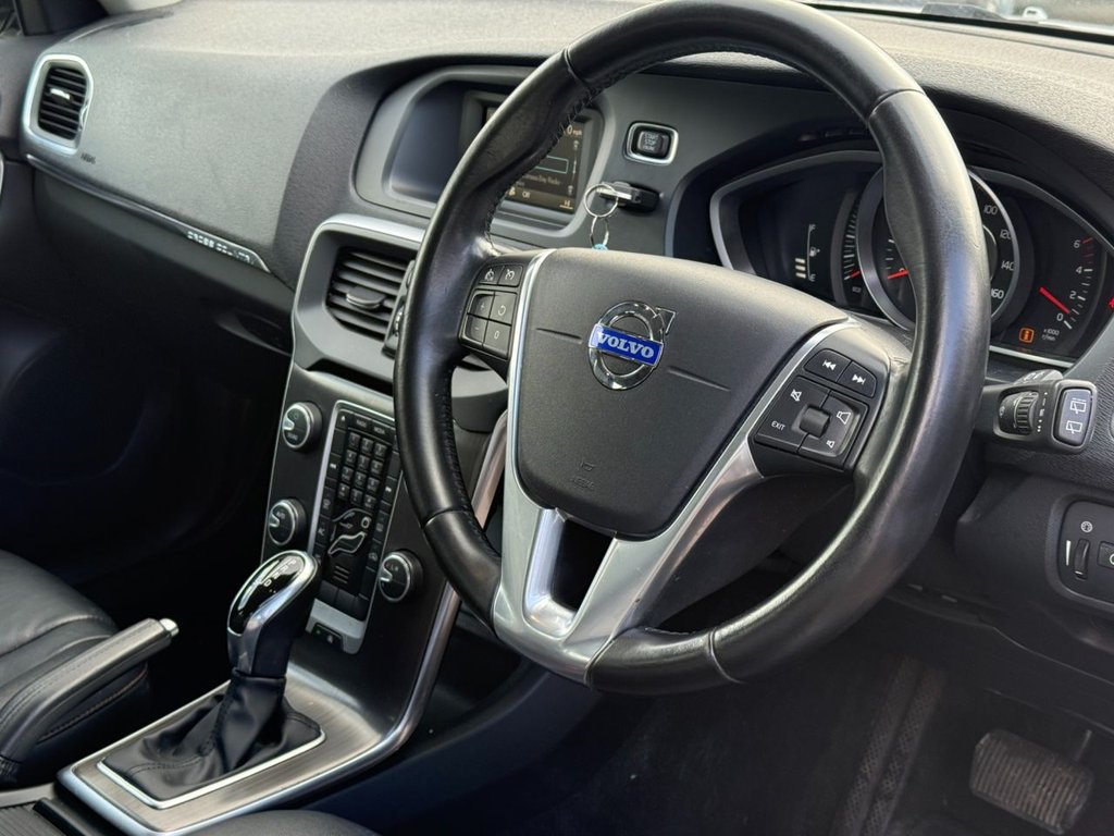 Used Volvo V40 2014 for sale - 77879616: Photo 12