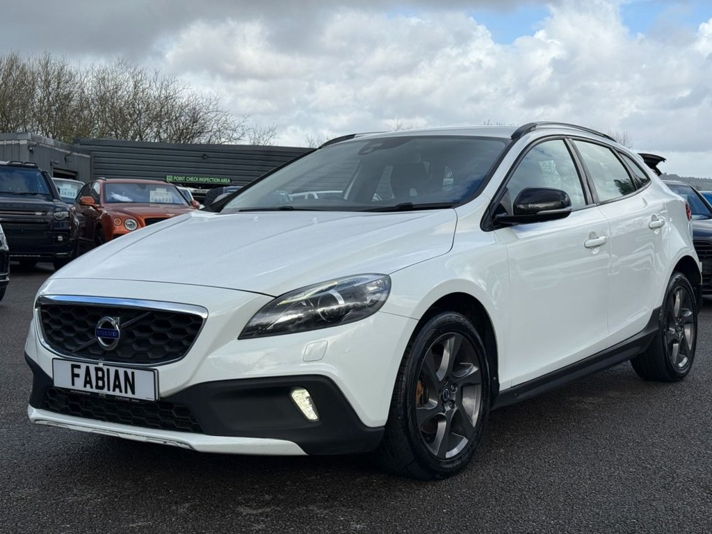 Used Volvo V40 2014 for sale - 77879616: Photo 3