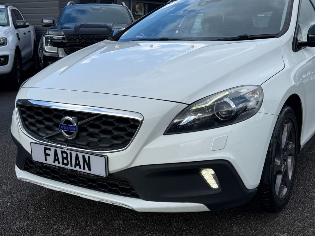 Used Volvo V40 2014 for sale - 77879616: Photo 7