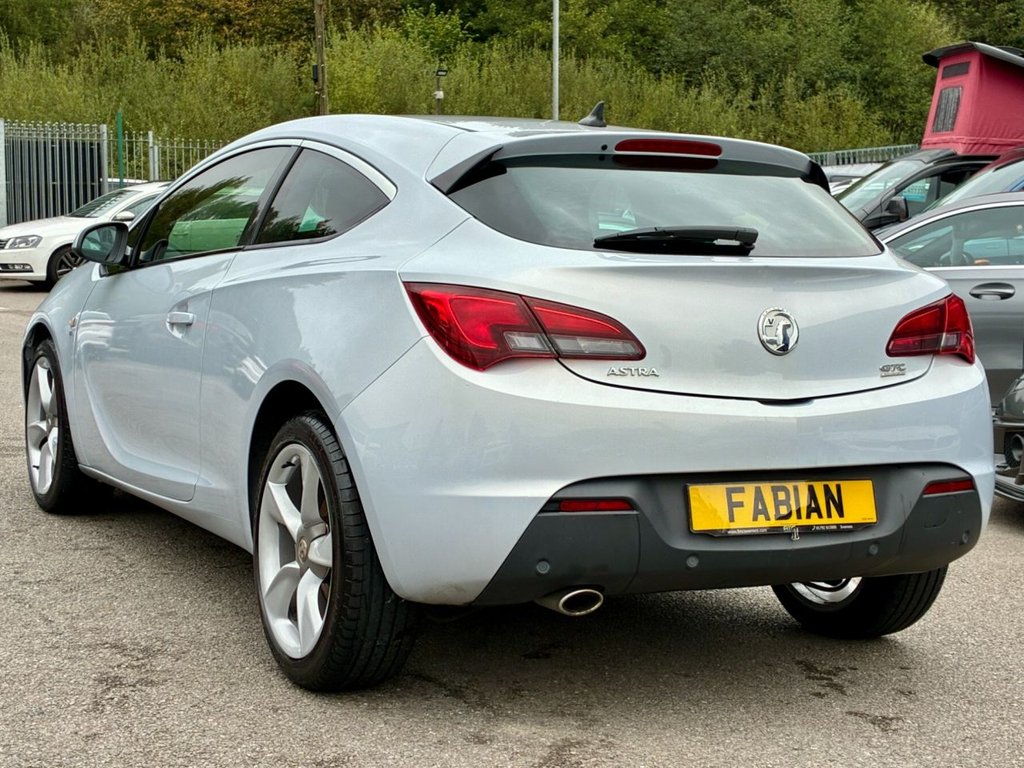 Used Vauxhall Astra GTC 2013 for sale - 76010439: Photo 9