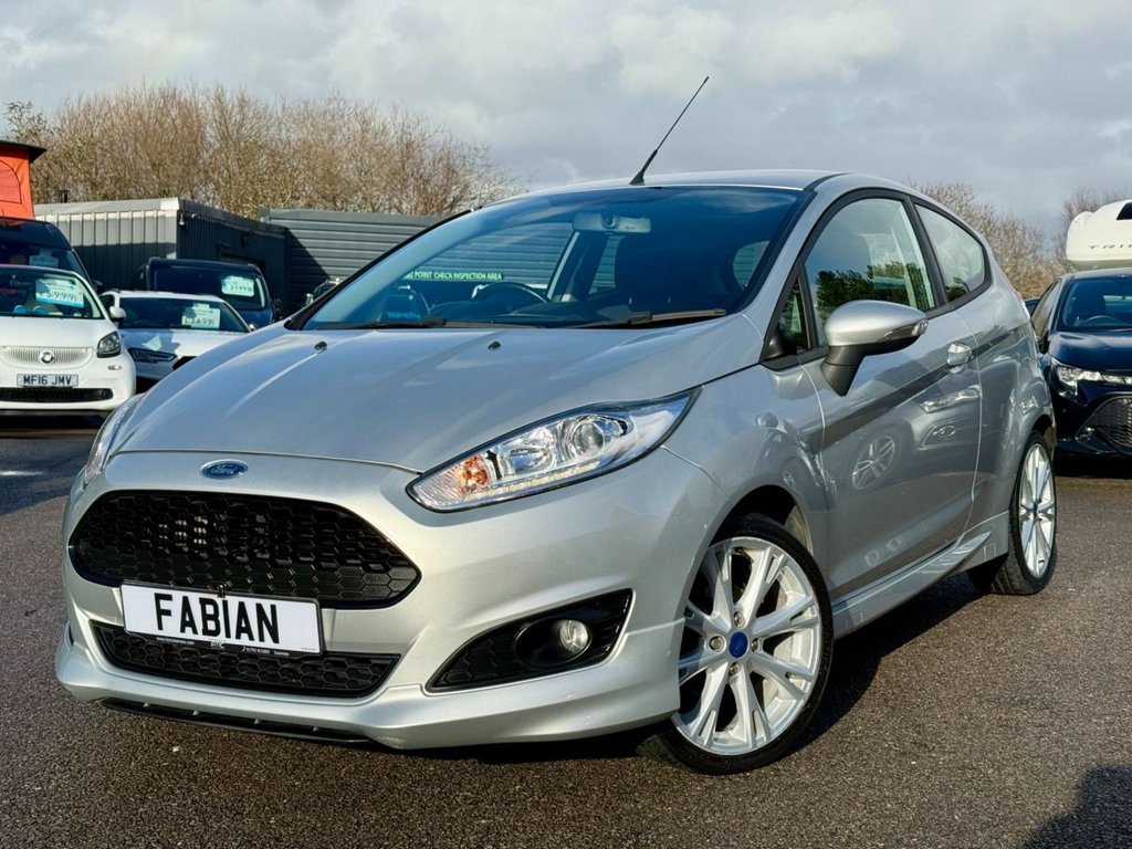 Used Ford Fiesta 2016 for sale - 77302600: Photo 1