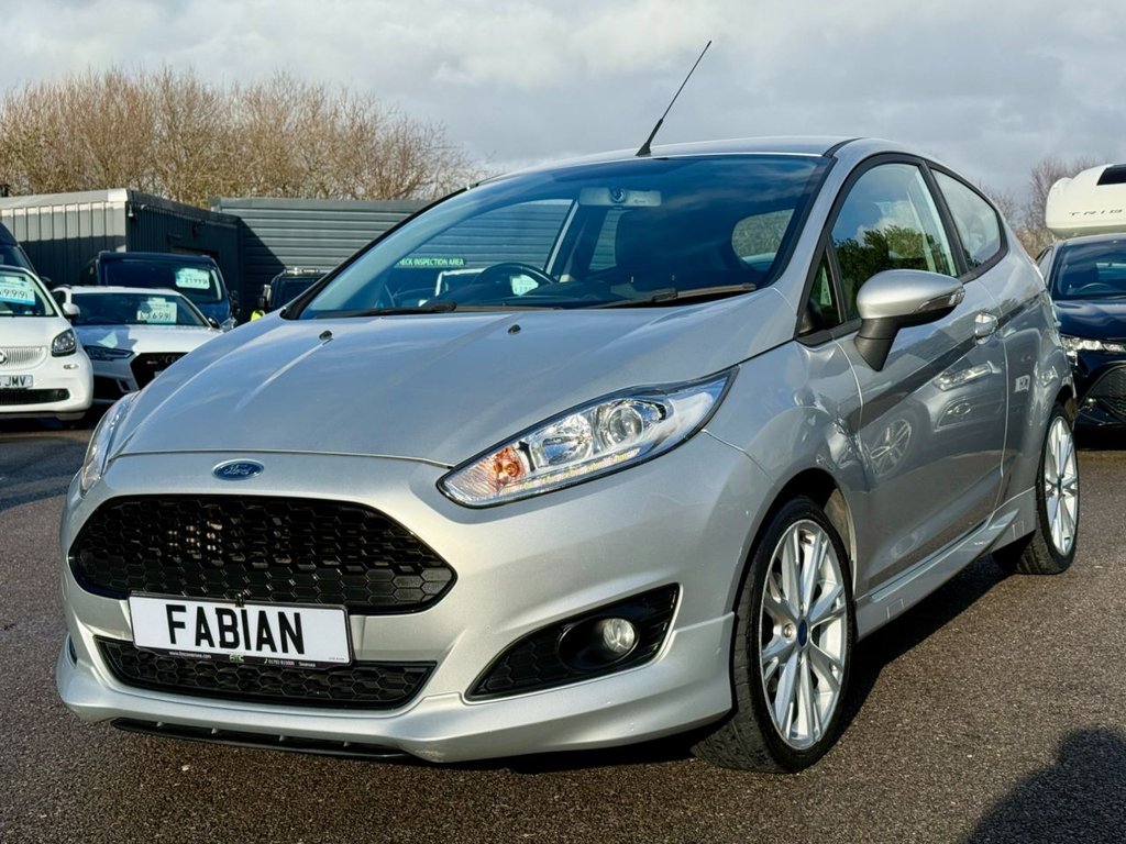 Used Ford Fiesta 2016 for sale - 77302600: Photo 2