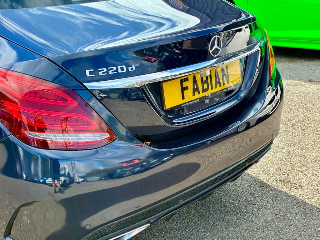 Used Mercedes-Benz C Class 2018 for sale - 76185259: Photo 9