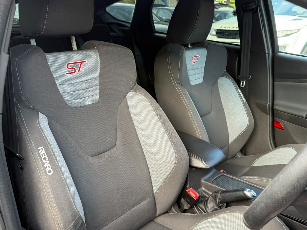 Used Ford Focus 2015 for sale - 77952510: Photo 13