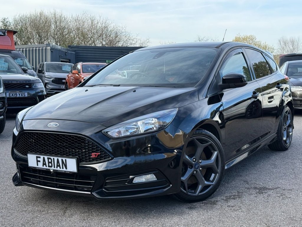 Used Ford Focus 2015 for sale - 77952510: Photo 2