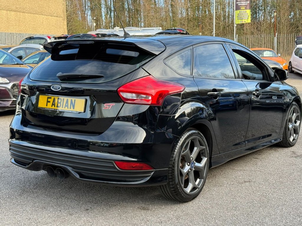 Used Ford Focus 2015 for sale - 77952510: Photo 9