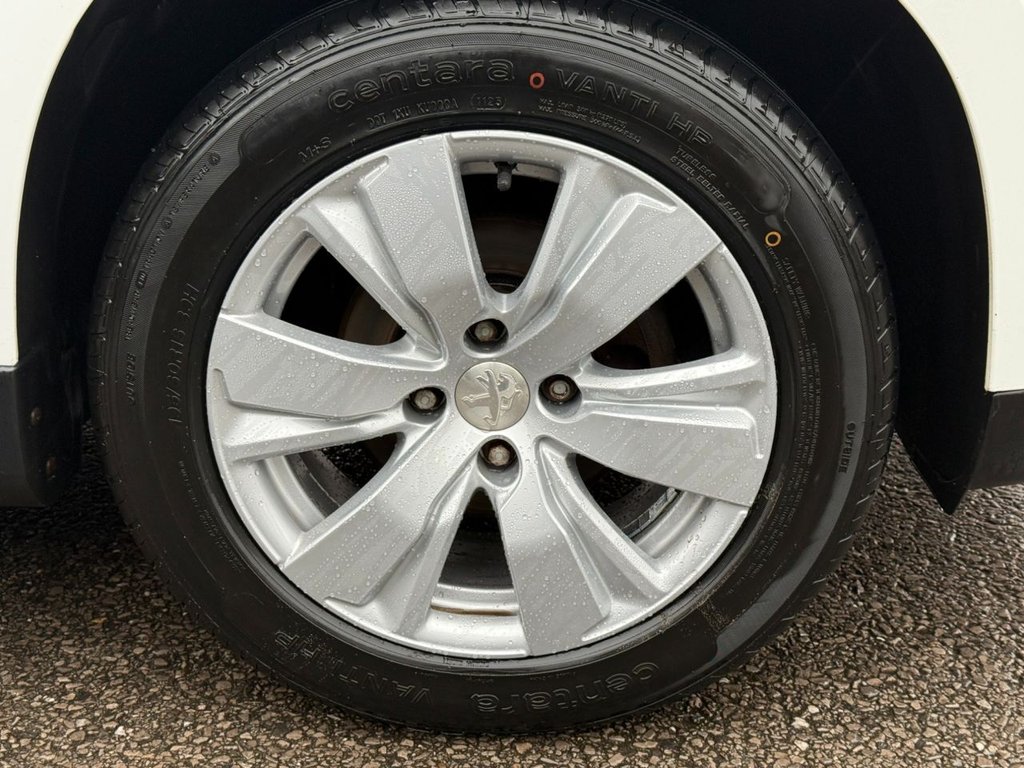 Used Peugeot 2008 2014 for sale - 76768078: Photo 11