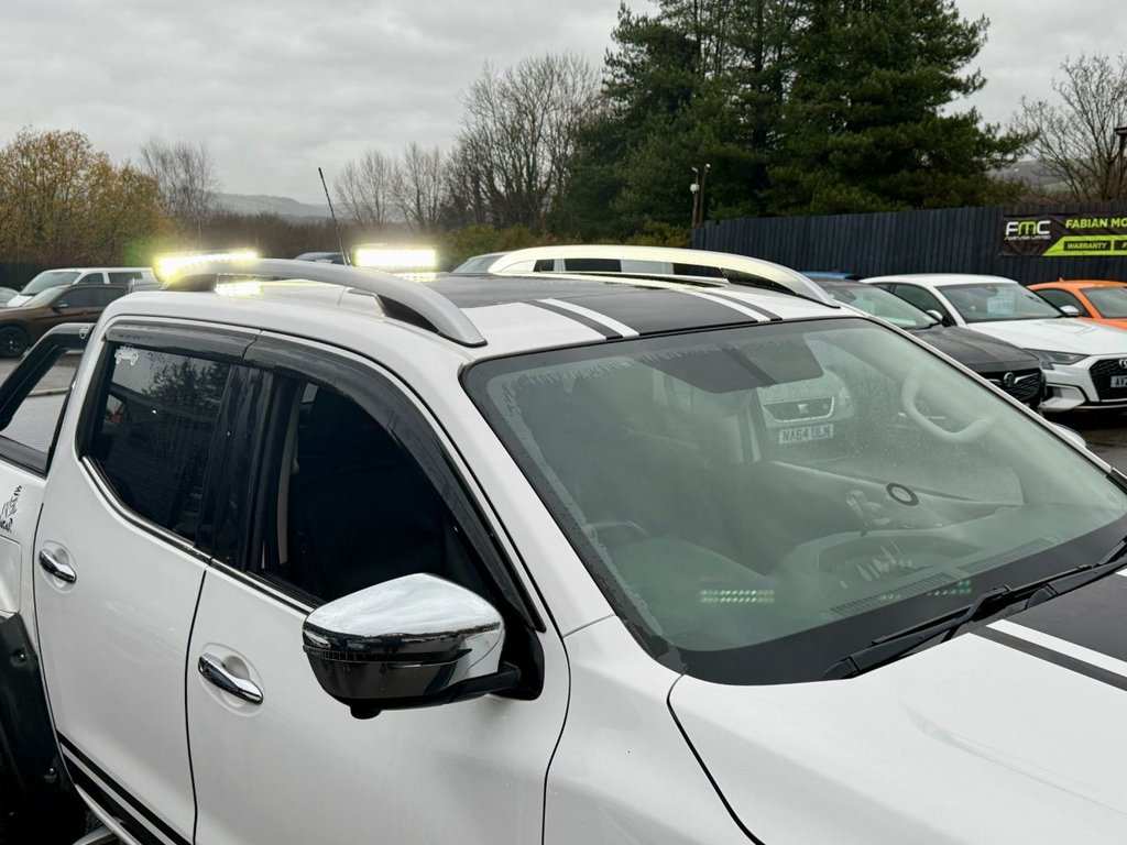 Used Nissan Navara 2018 for sale - 76883330: Photo 14