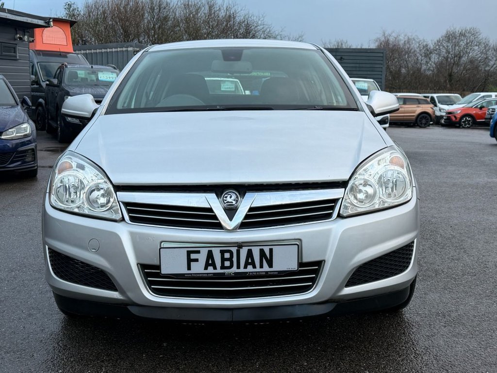 Used Vauxhall Astra 2010 for sale - 77693204: Photo 3