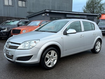 Used Vauxhall Astra 2010 for sale - 77693204: Photo