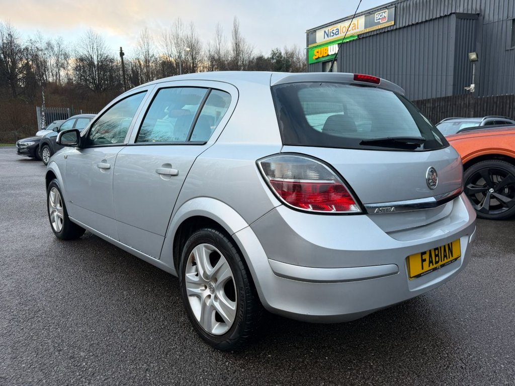 Used Vauxhall Astra 2010 for sale - 77693204: Photo 6