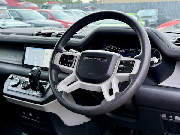 Used Land Rover Defender 2021 for sale - 75703881: Photo 14
