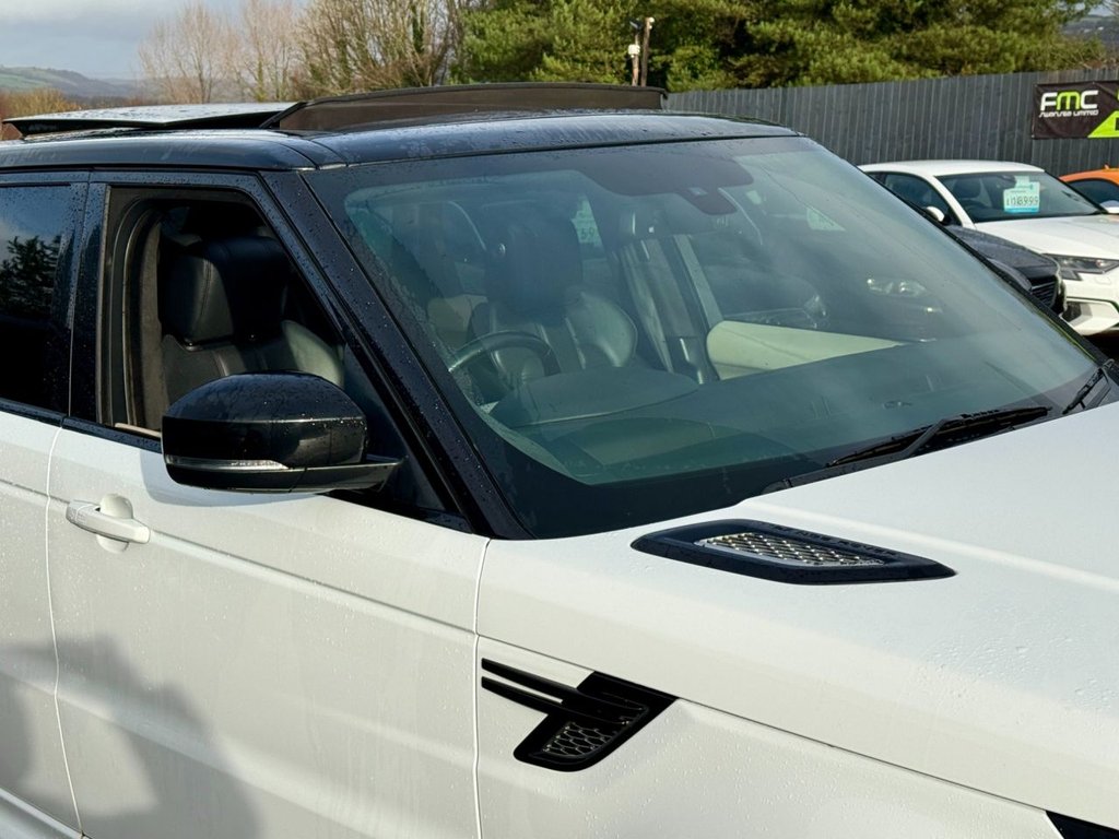 Used Land Rover Range Rover Sport 2014 for sale - 76740589: Photo 11