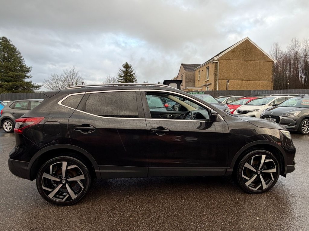 Used Nissan Qashqai 2018 for sale - 77693199: Photo 10