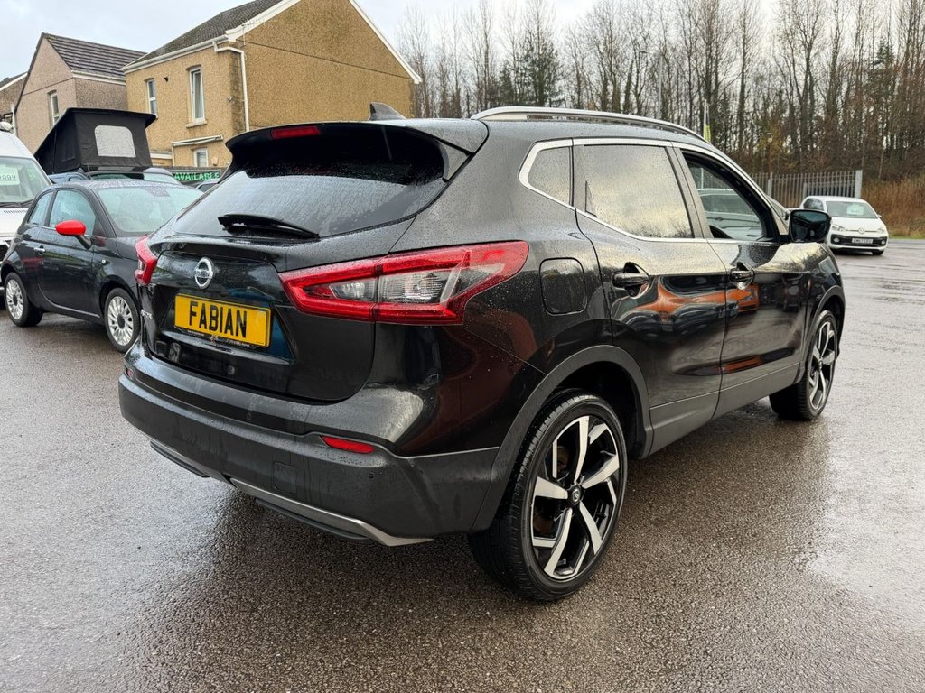 Used Nissan Qashqai 2018 for sale - 77693199: Photo 9