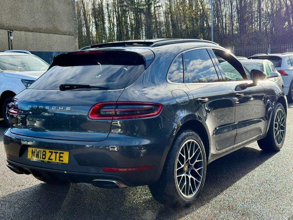 Used Porsche Macan 2018 for sale - 76590775: Photo 11