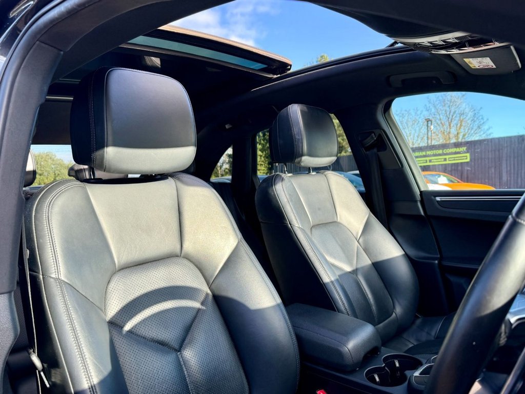 Used Porsche Macan 2018 for sale - 76590775: Photo 17