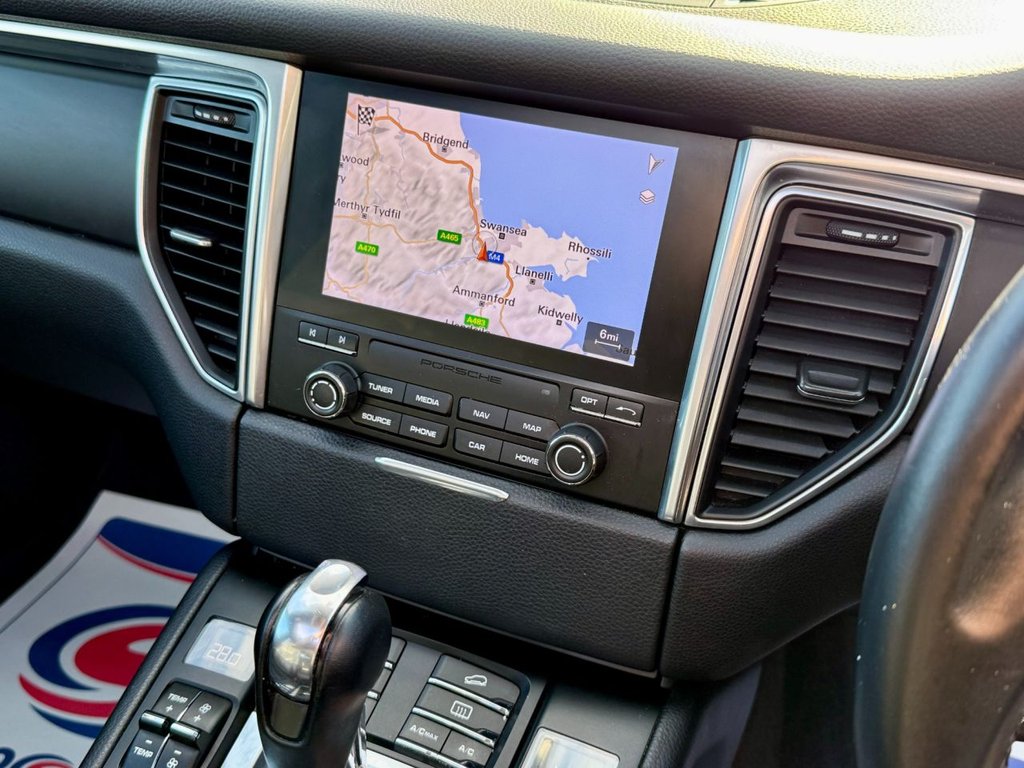 Used Porsche Macan 2018 for sale - 76590775: Photo 21