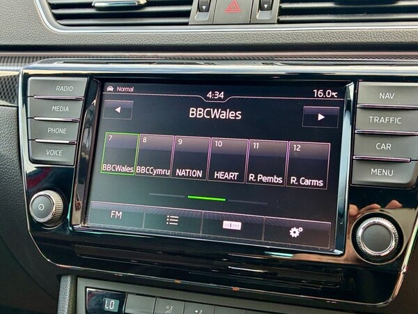 Used Skoda Superb 2017 for sale - 76132527: Photo 21