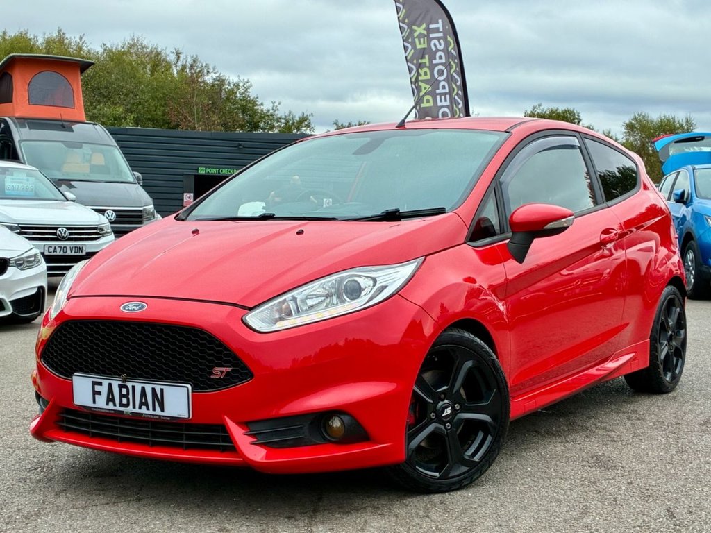 Used Ford Fiesta 2015 for sale - 76256551: Photo 1