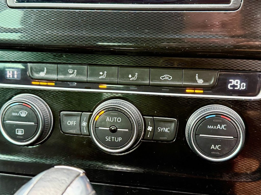 Used Volkswagen Golf 2014 for sale - 77408483: Photo 17