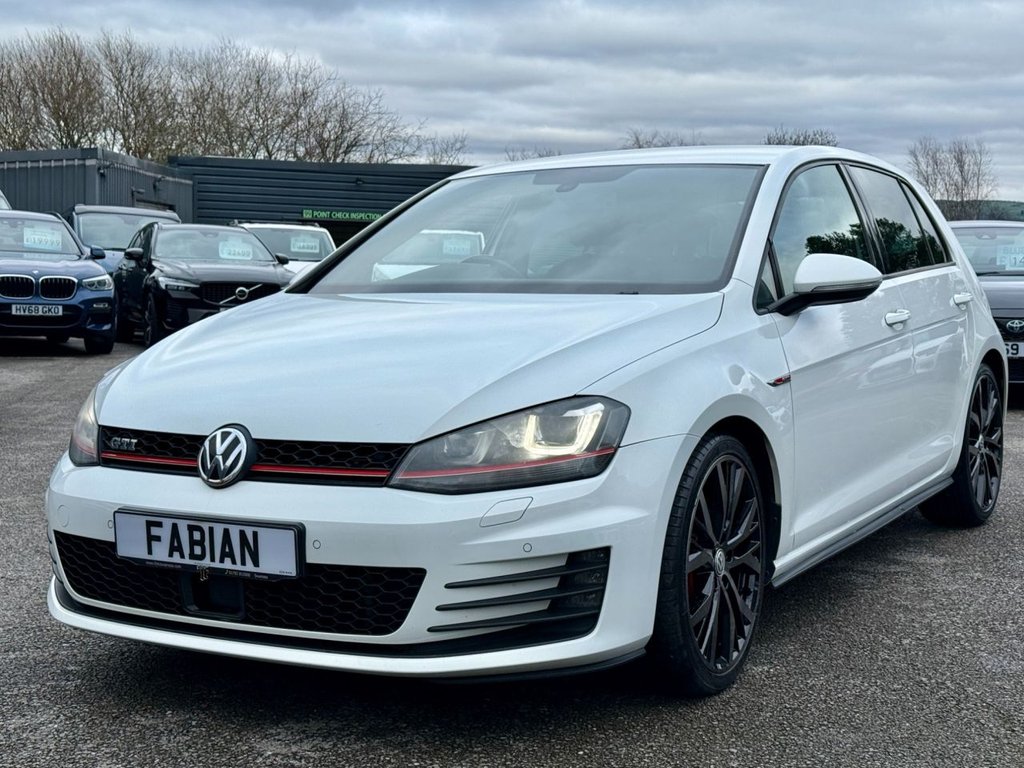 Used Volkswagen Golf 2014 for sale - 77408483: Photo 2