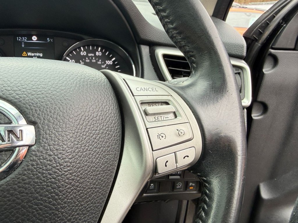 Used Nissan Qashqai 2015 for sale - 77609056: Photo 18