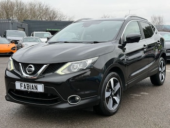 Used Nissan Qashqai 2015 for sale - 77609056: Photo