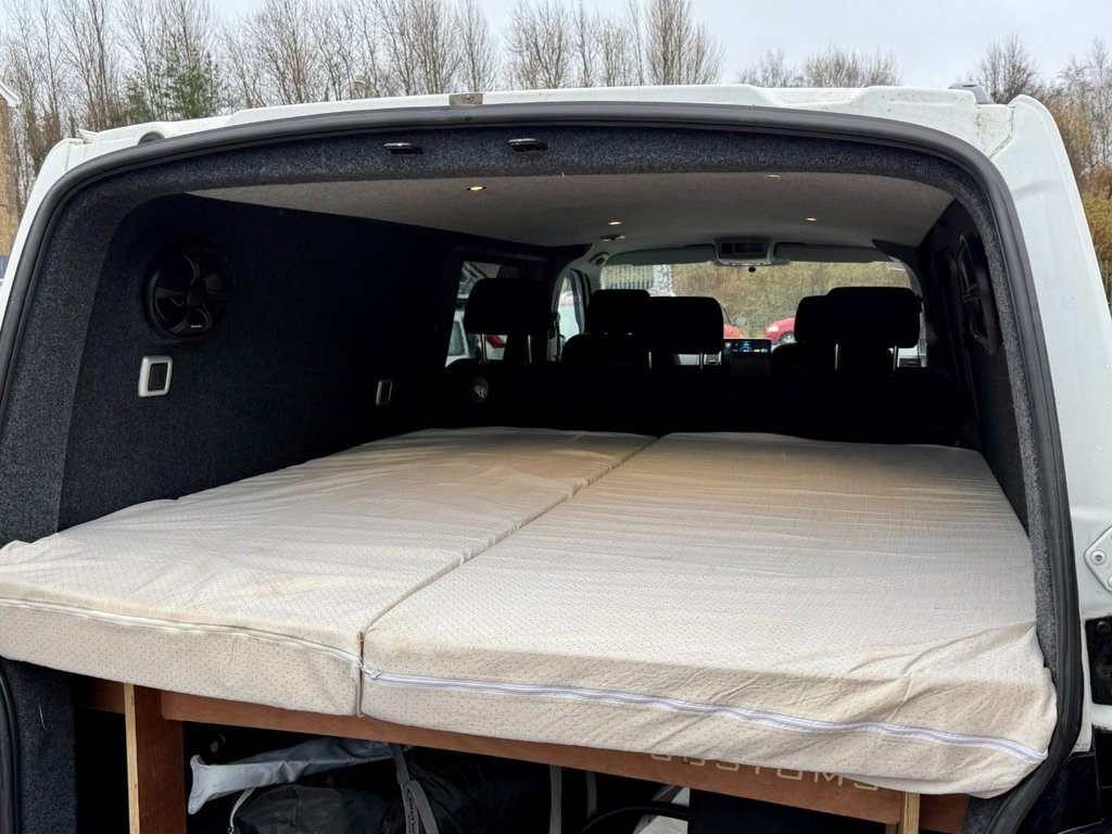 Used Volkswagen Transporter 2014 for sale - 76768772: Photo 18