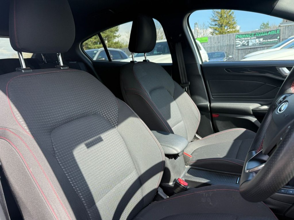 Used Ford Focus 2018 for sale - 78082360: Photo 13