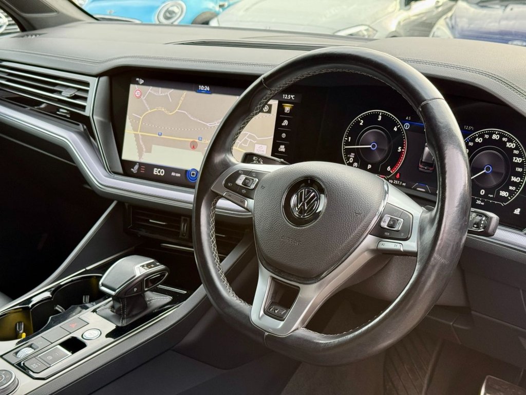 Used Volkswagen Touareg 2019 for sale - 76740090: Photo 13