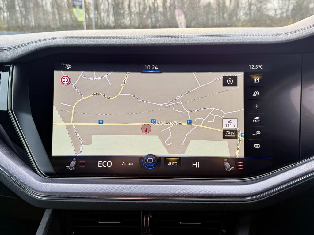 Used Volkswagen Touareg 2019 for sale - 76740090: Photo 16