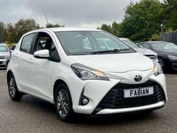 Used Toyota Yaris 2017 for sale - 72186741: Photo