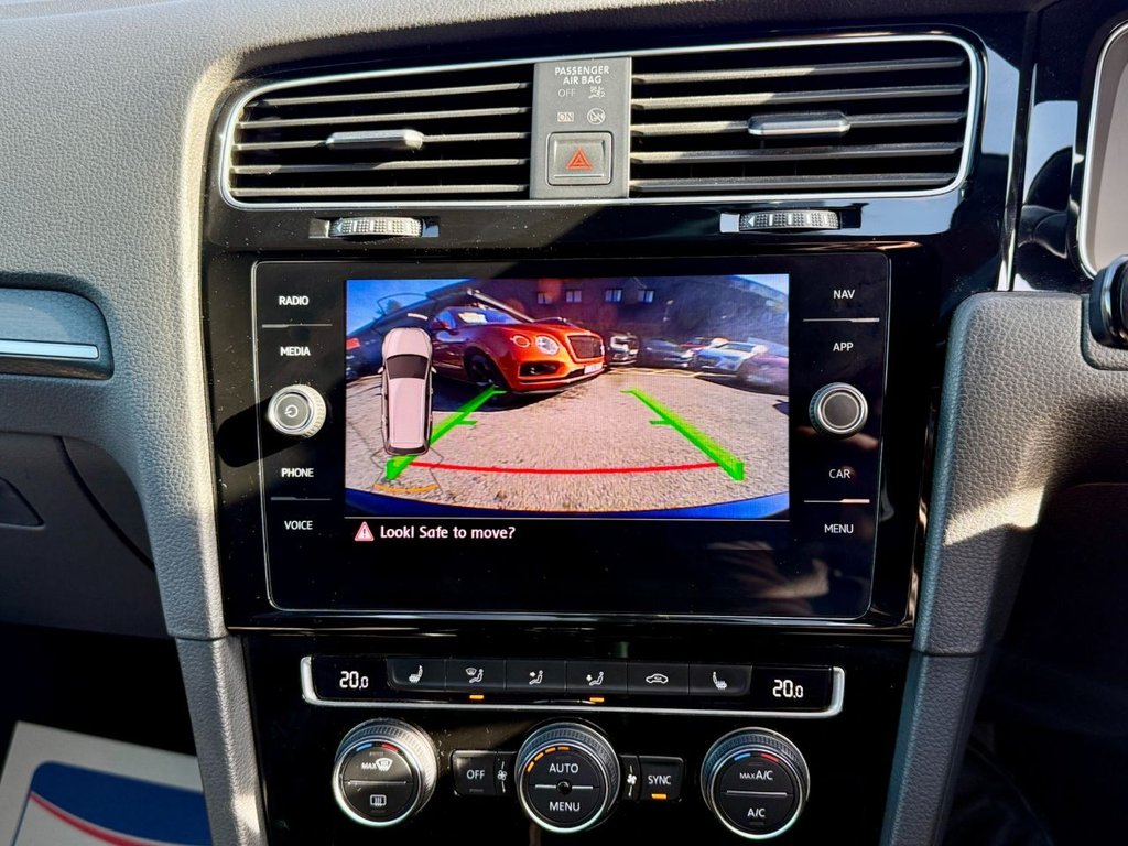 Used Volkswagen Golf 2018 for sale - 77655379: Photo 18