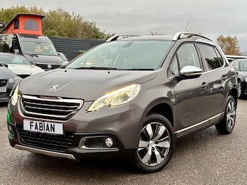 Used Peugeot 2008 2015 for sale - 76481981: Photo