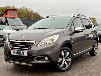Used Peugeot 2008 2015 for sale - 76481981: Photo