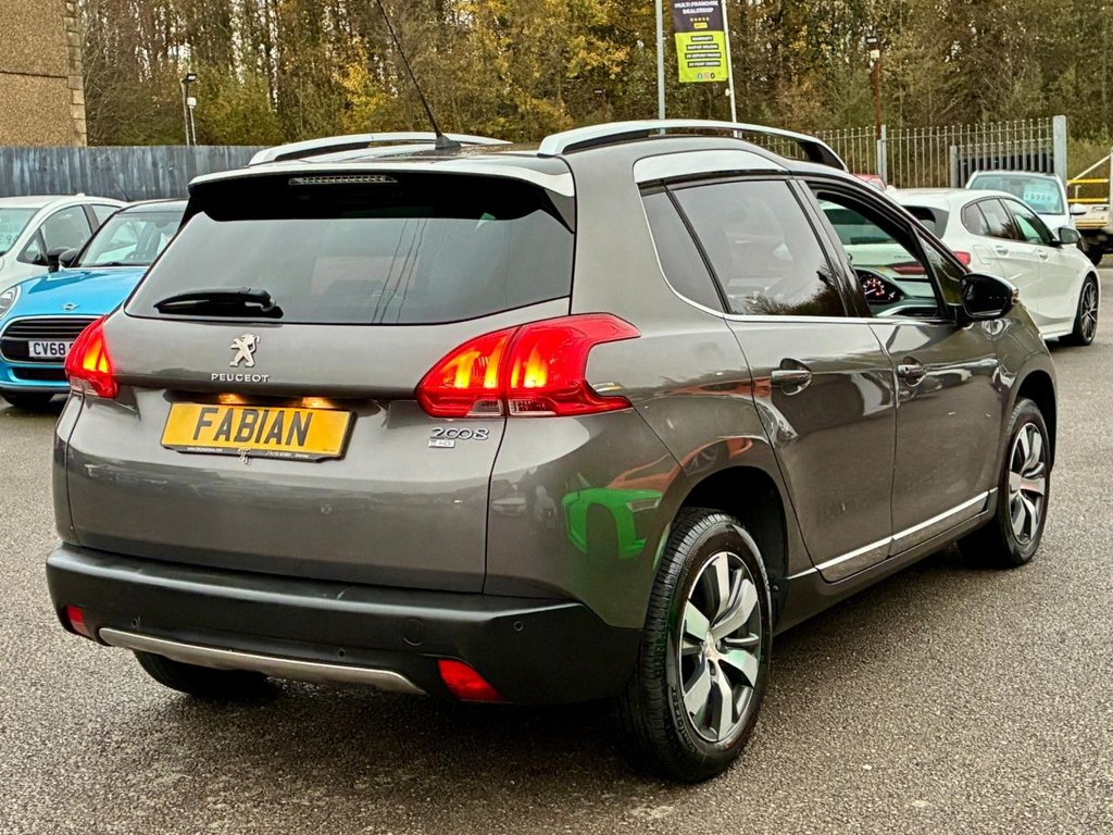 Used Peugeot 2008 2015 for sale - 76481981: Photo 9