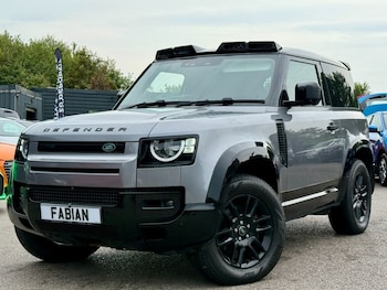 Land Rover - Defender