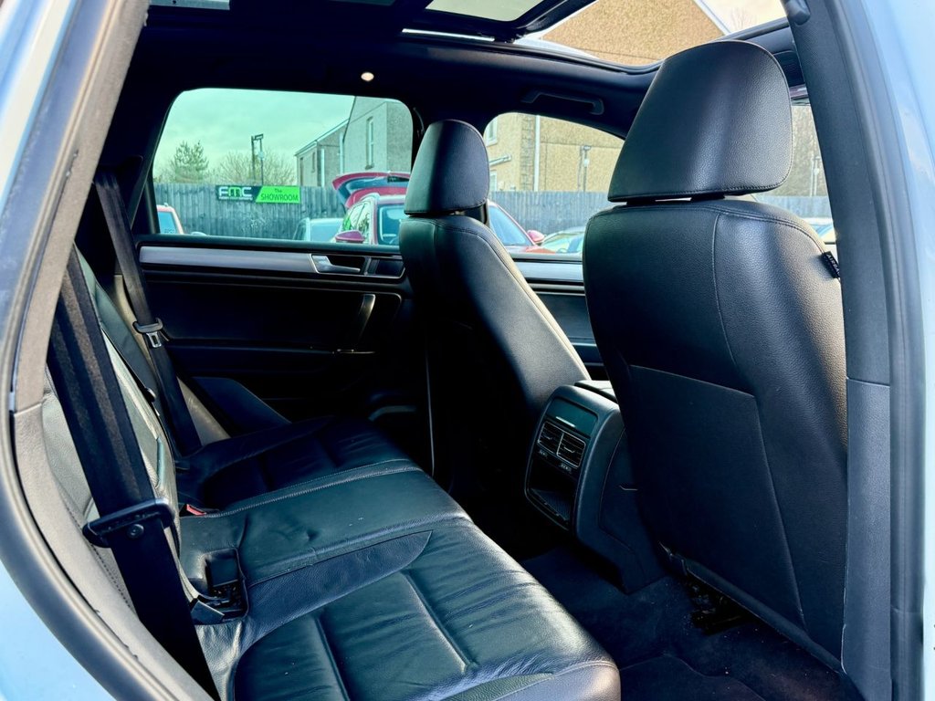 Used Volkswagen Touareg 2015 for sale - 77263323: Photo 14