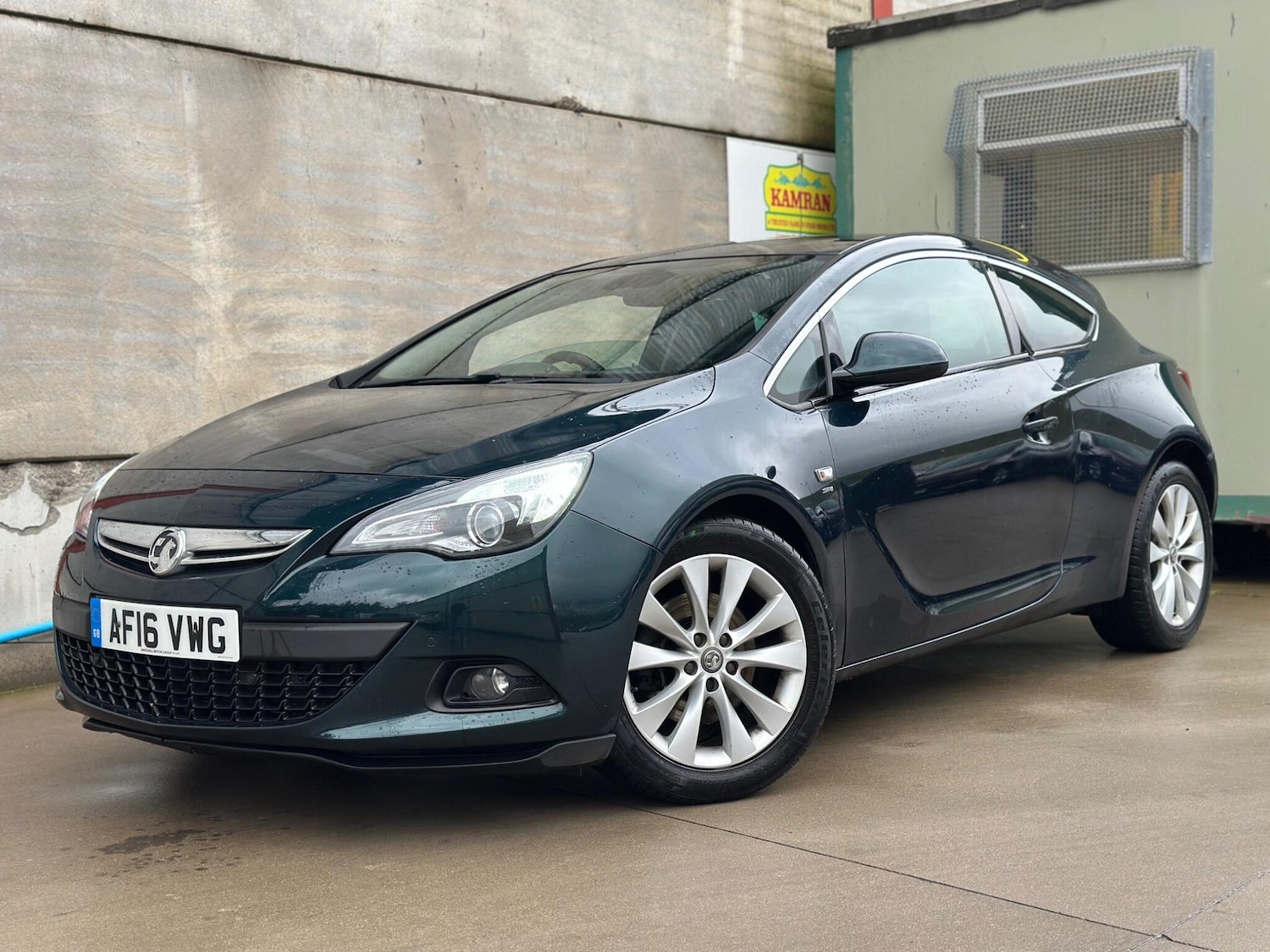 Used Vauxhall Astra GTC 2016 for sale - 77625458: Photo 2