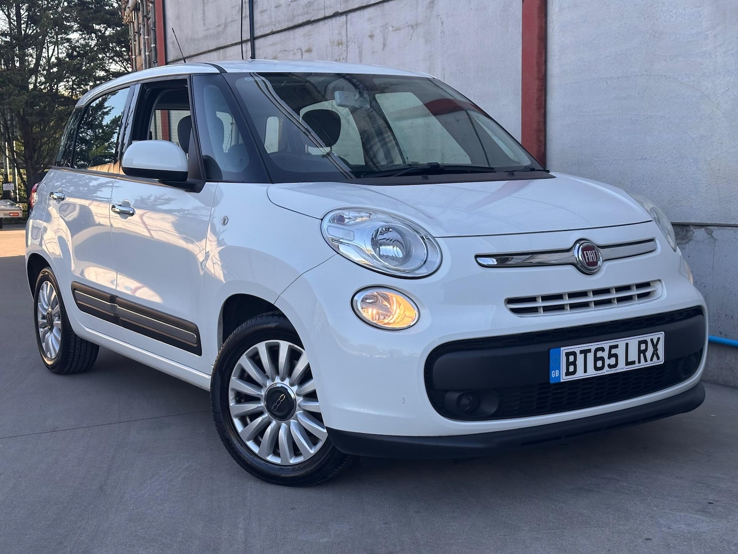 Used Fiat 500L 2015 for sale - 76886468: Photo 1