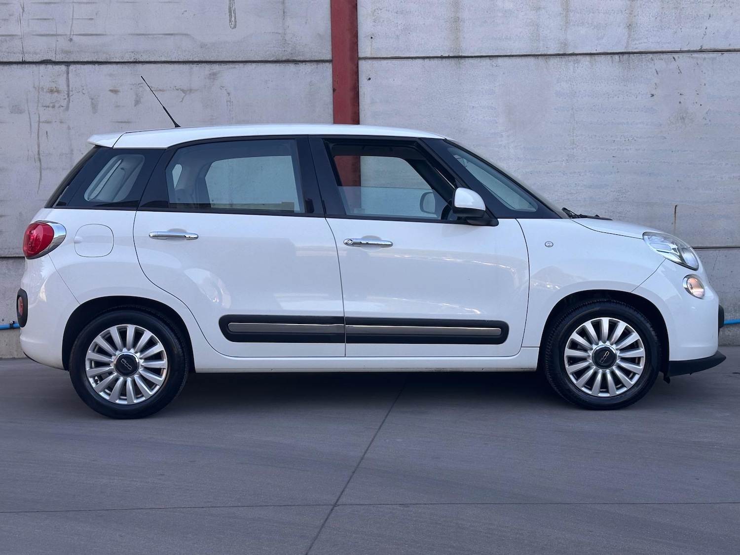 Used Fiat 500L 2015 for sale - 76886468: Photo 11