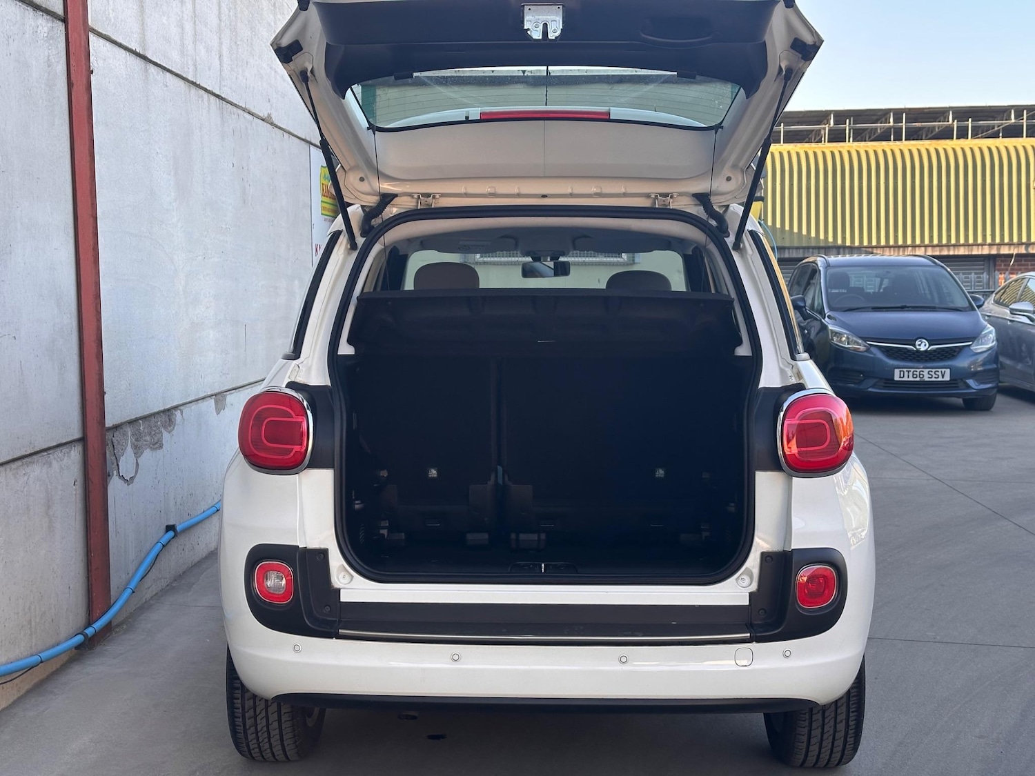 Used Fiat 500L 2015 for sale - 76886468: Photo 21