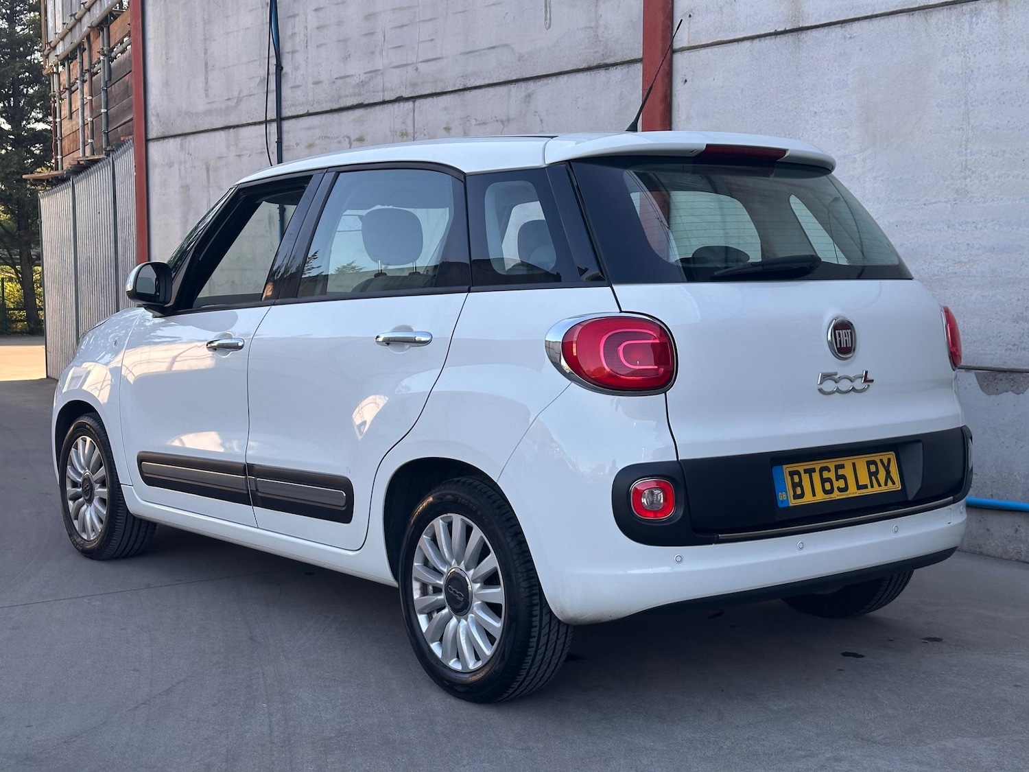 Used Fiat 500L 2015 for sale - 76886468: Photo 7
