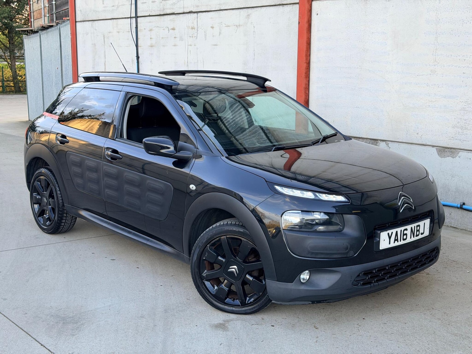 Used Citroen C4 Cactus 2016 for sale - 77892545: Photo 2