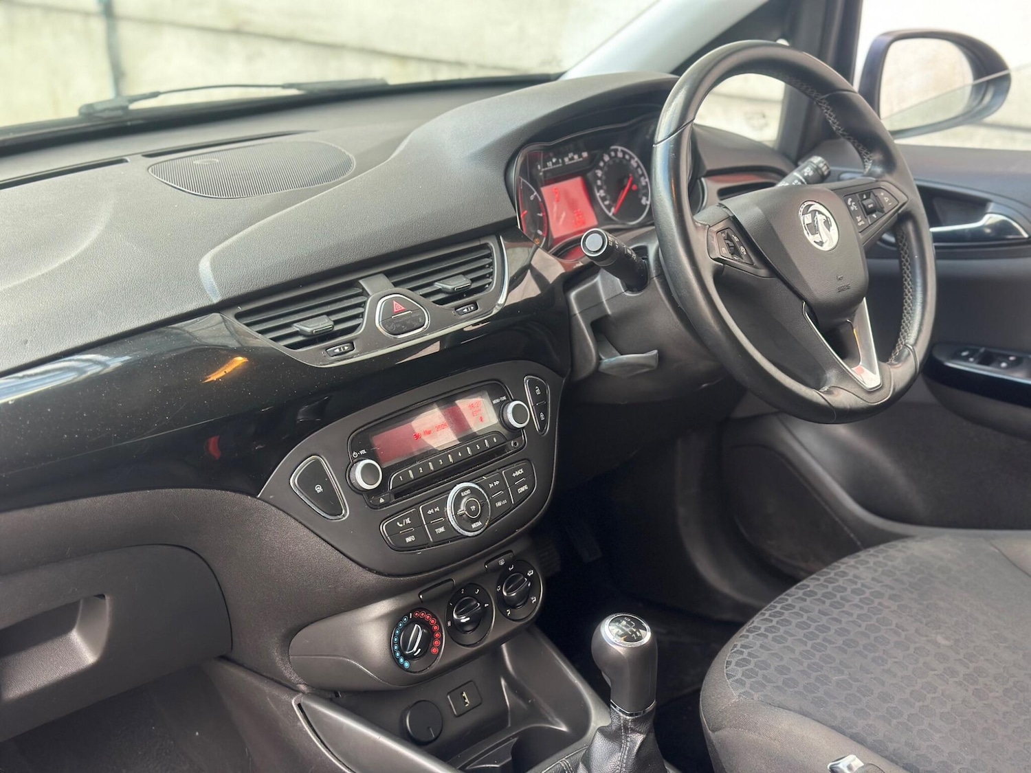 Used Vauxhall Corsa 2016 for sale - 78100918: Photo 12