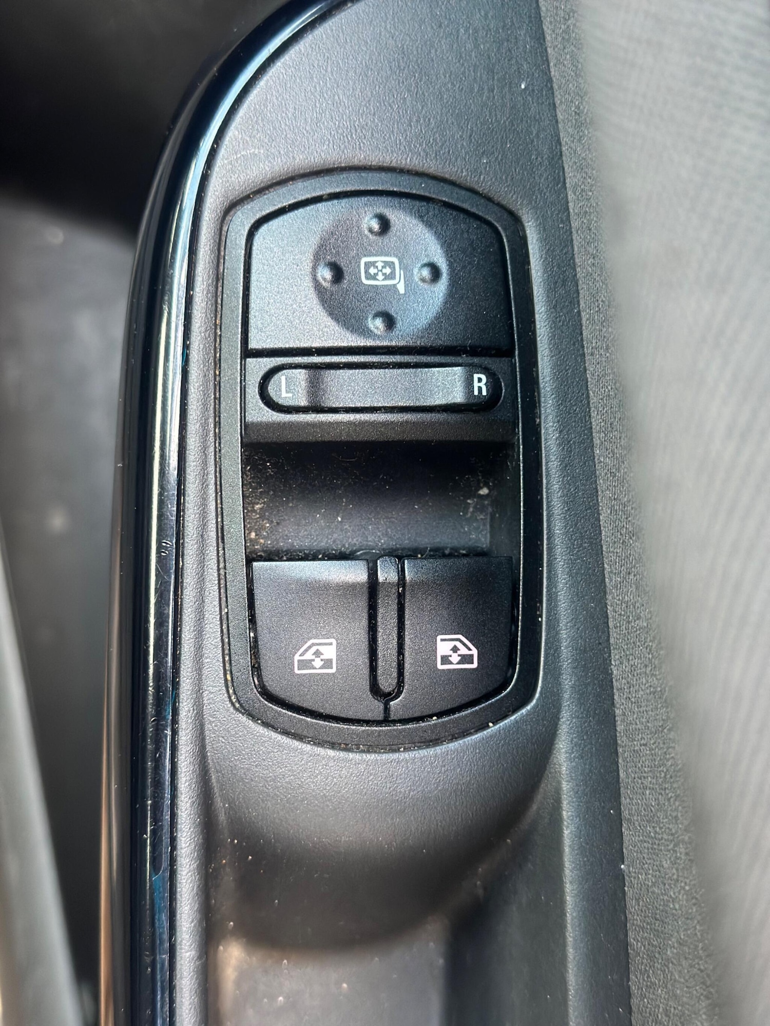 Used Vauxhall Corsa 2016 for sale - 78100918: Photo 16