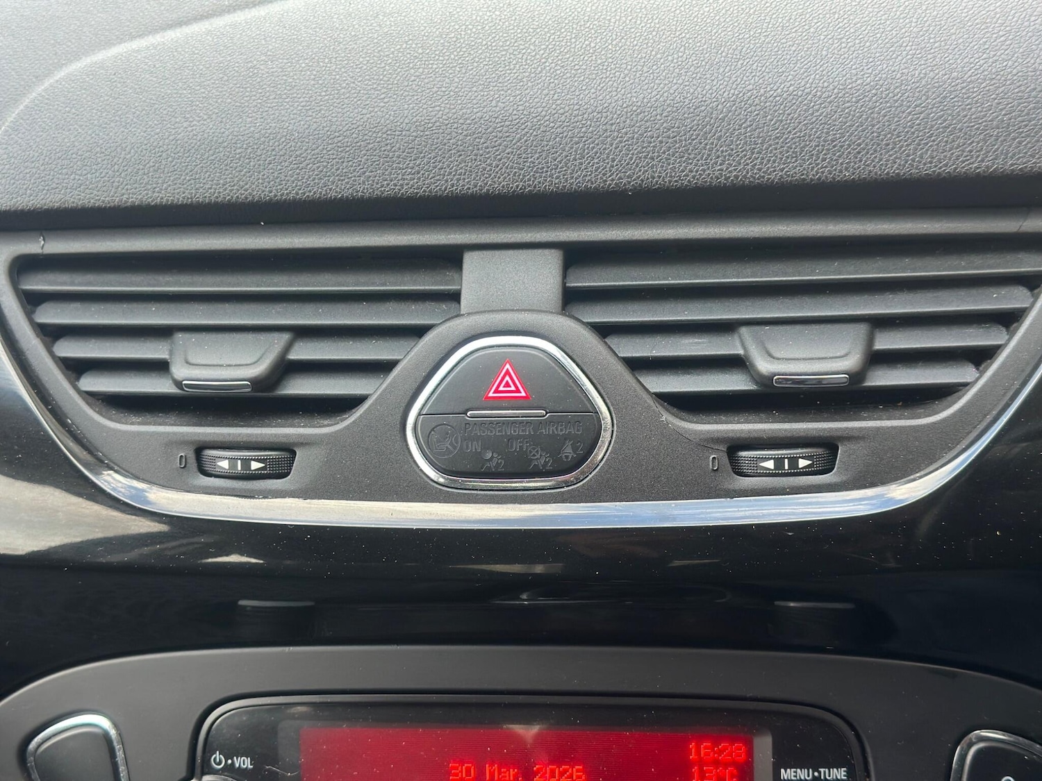 Used Vauxhall Corsa 2016 for sale - 78100918: Photo 30