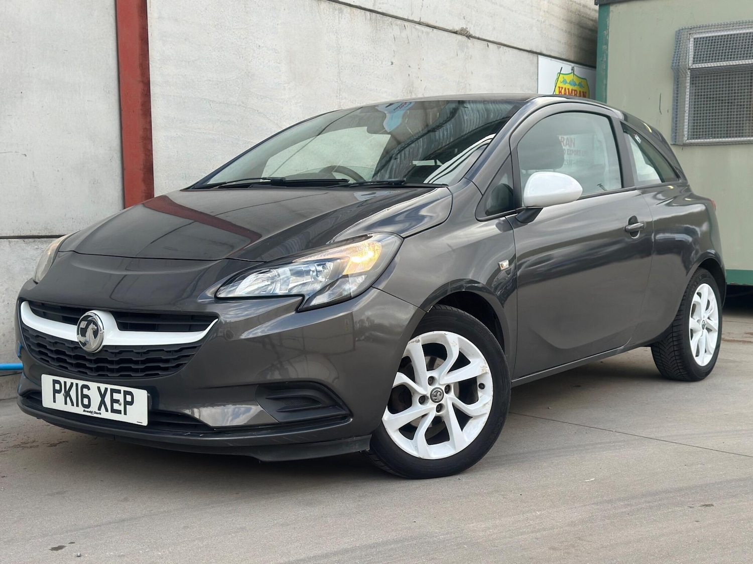 Used Vauxhall Corsa 2016 for sale - 78100918: Photo 6